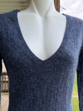 Cozy Aphorism Angora Lambswool Blue V-Neck Ribbed Fuzzy Sweater M Minimalist